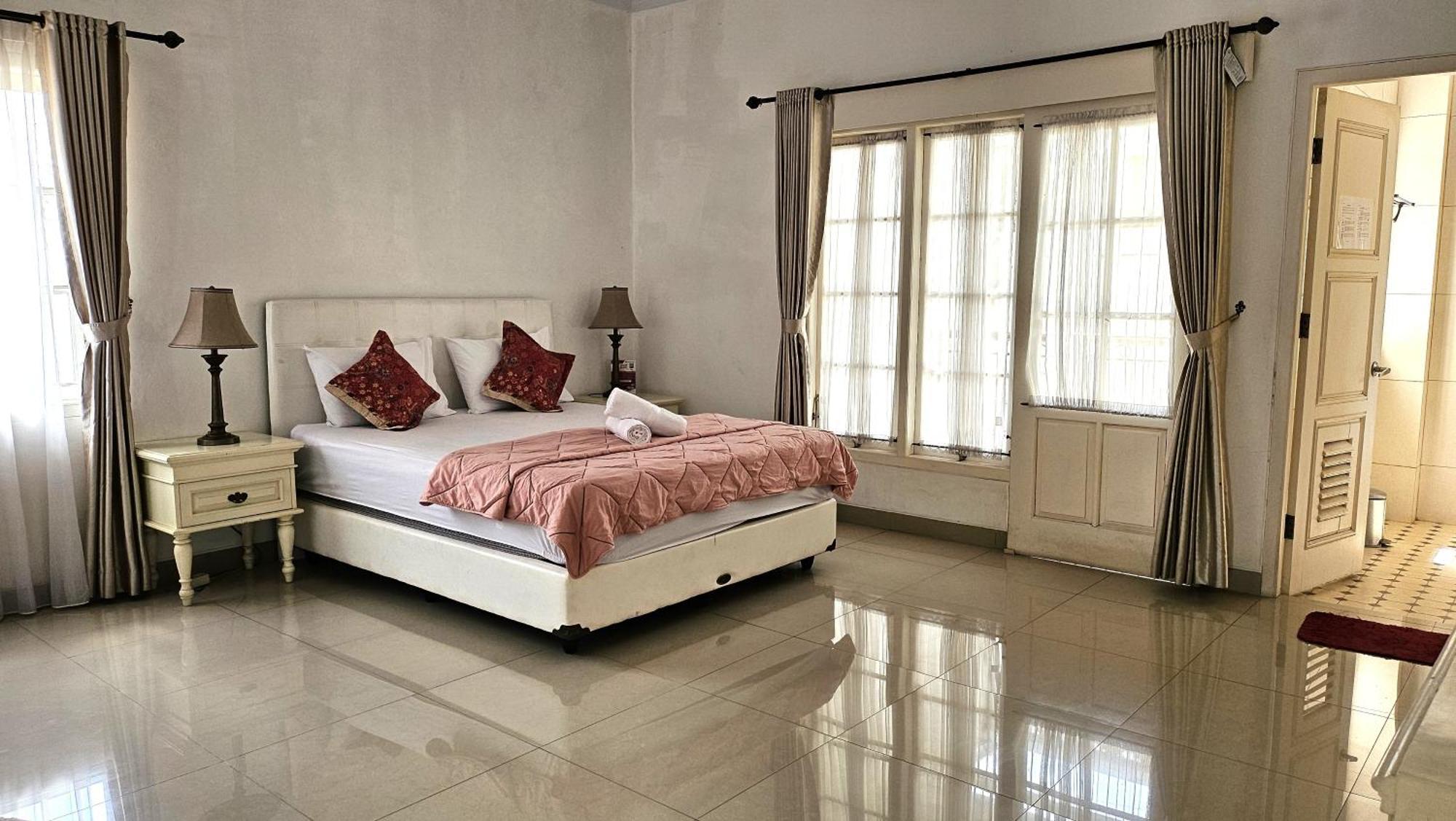 Surokarsan 9 House Yogyakarta Hotel Eksteriør billede