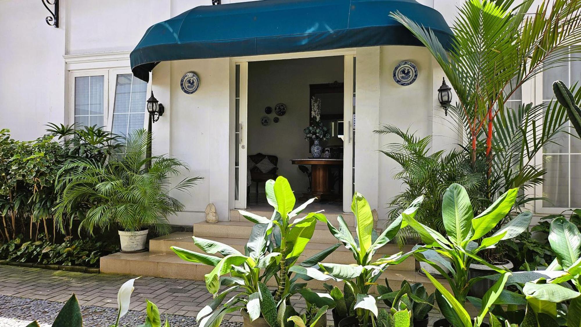 Surokarsan 9 House Yogyakarta Hotel Værelse billede