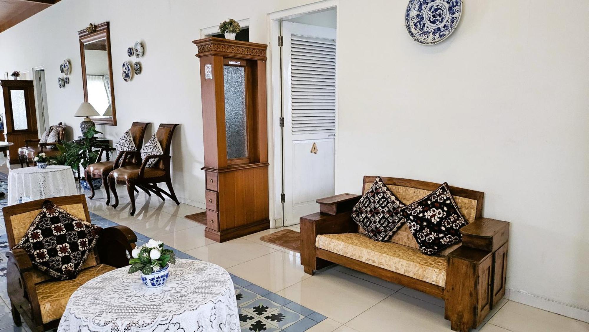 Surokarsan 9 House Yogyakarta Hotel Eksteriør billede