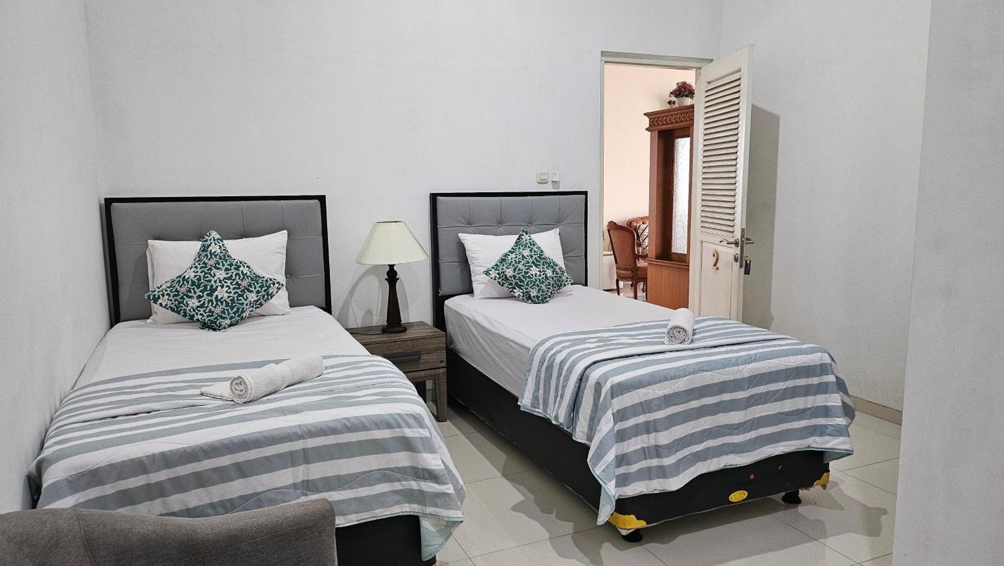 Surokarsan 9 House Yogyakarta Hotel Eksteriør billede